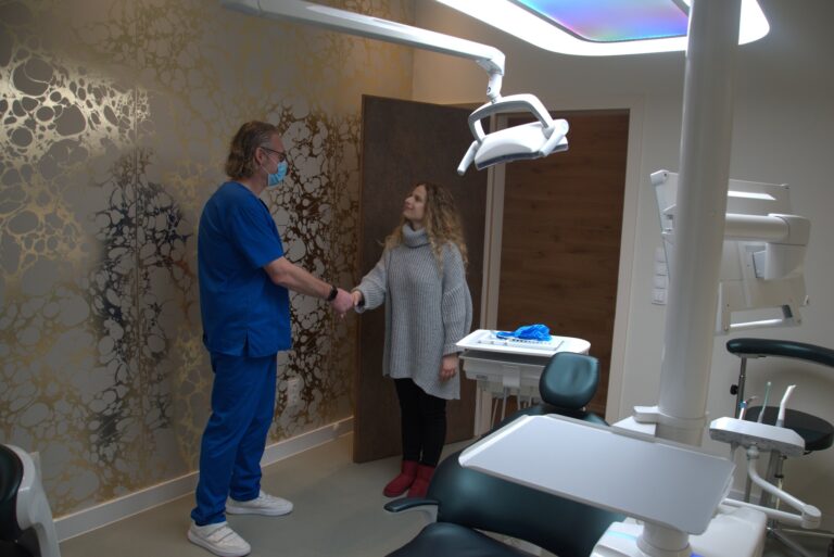 Dentisti, impianti dentali Budapest, Ungheria